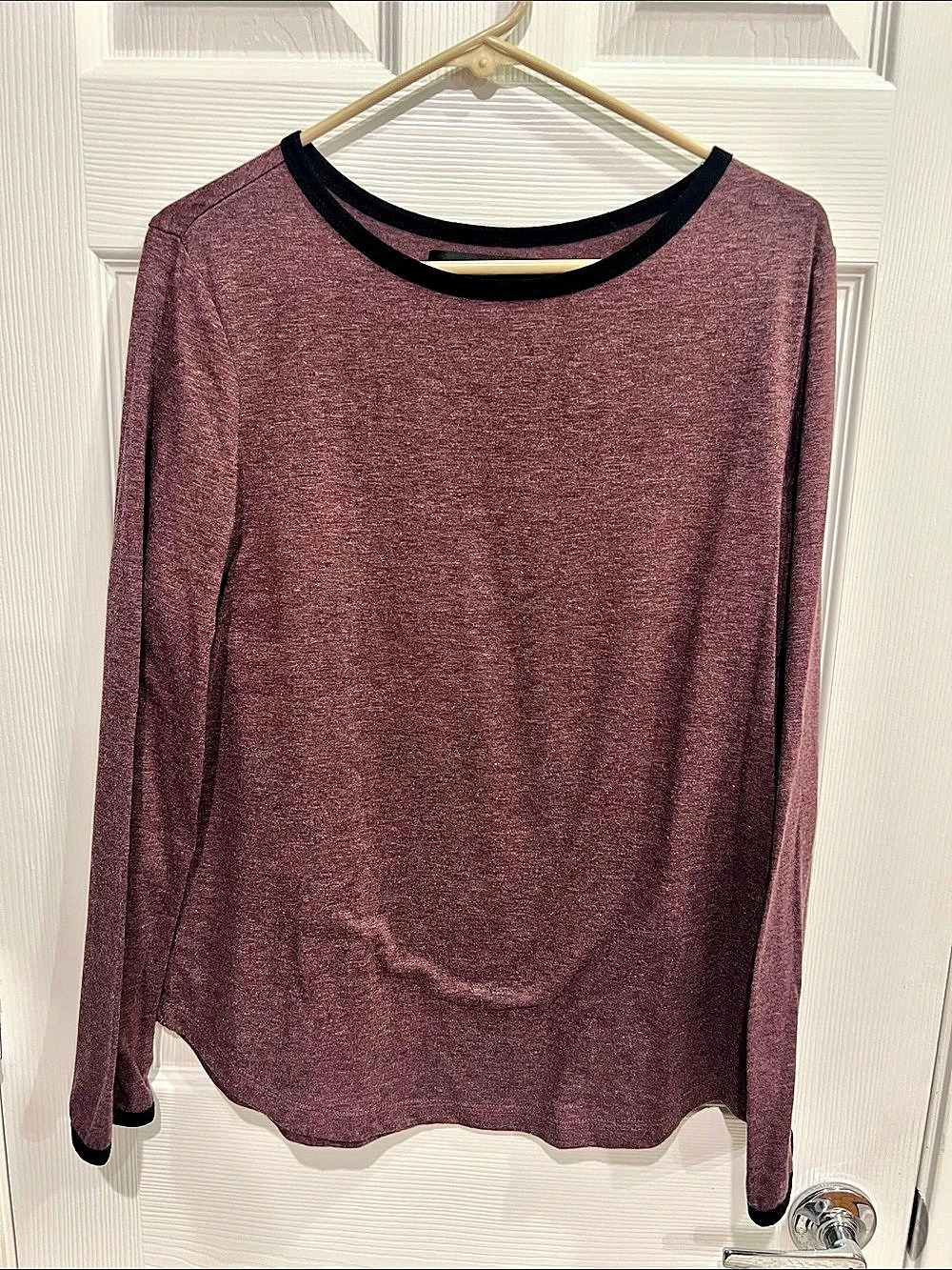 MEROKEETY Long Sleeve Crewneck Top in Purple Size Small Like New